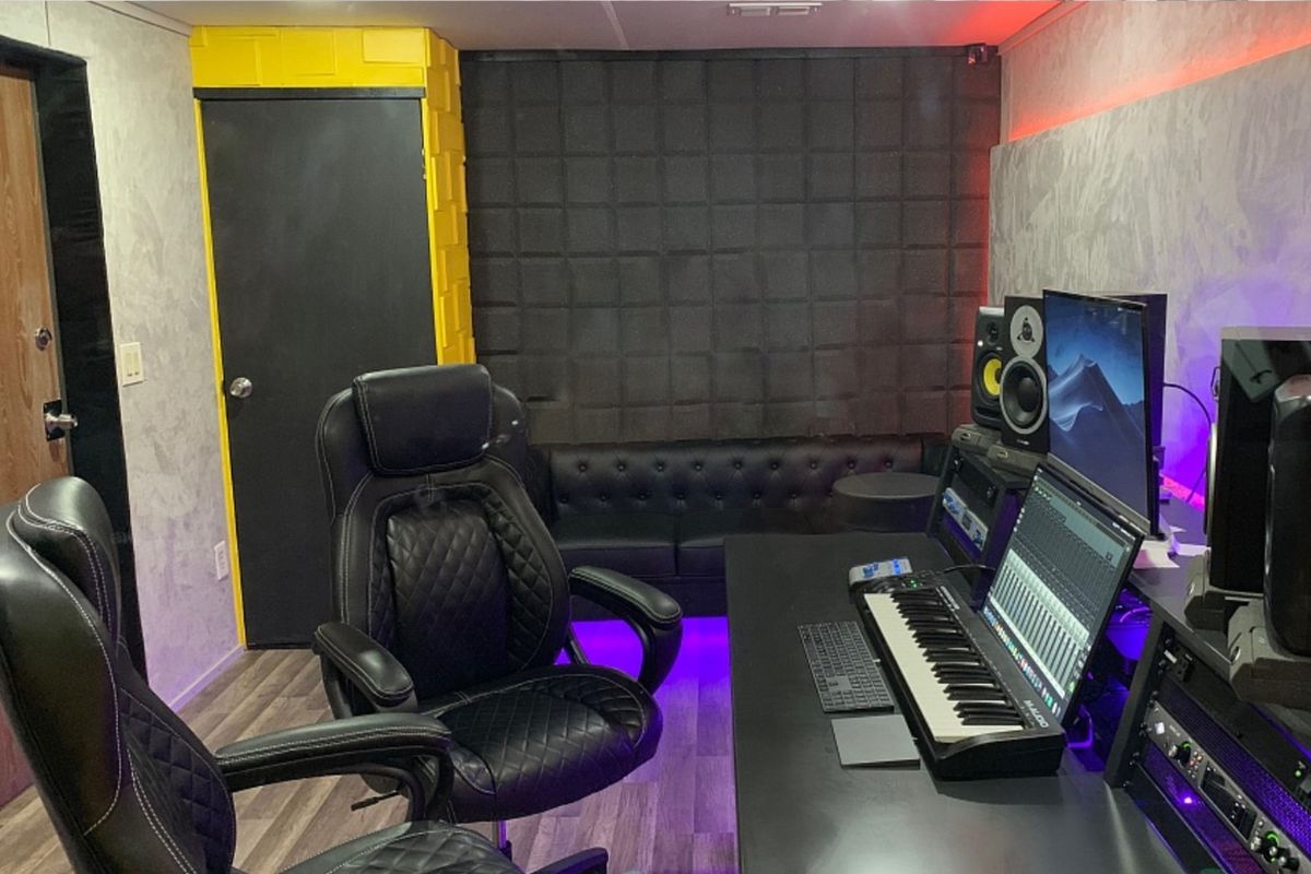 pomiary akustyki pomieszczeń